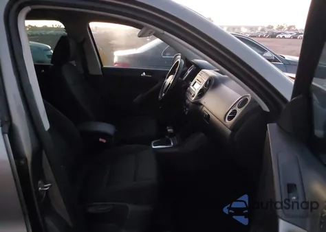 2009 Volkswagen Tiguan S/Se/Sel z USA, uszkodzony, nr VIN WVGAV75N99W003925